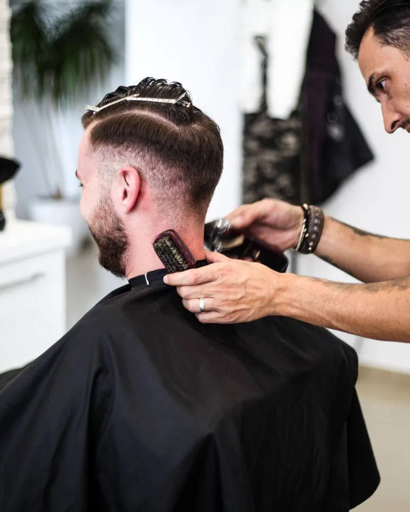Conturarea bărbii la LOST Hair Studio